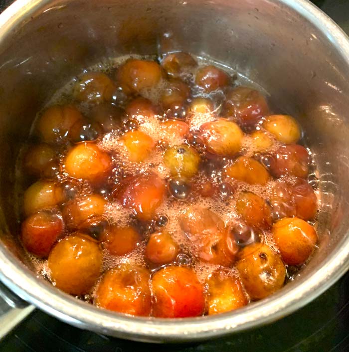 This is what the maple syrup candied crabapples look like in the saucepan when they're done.