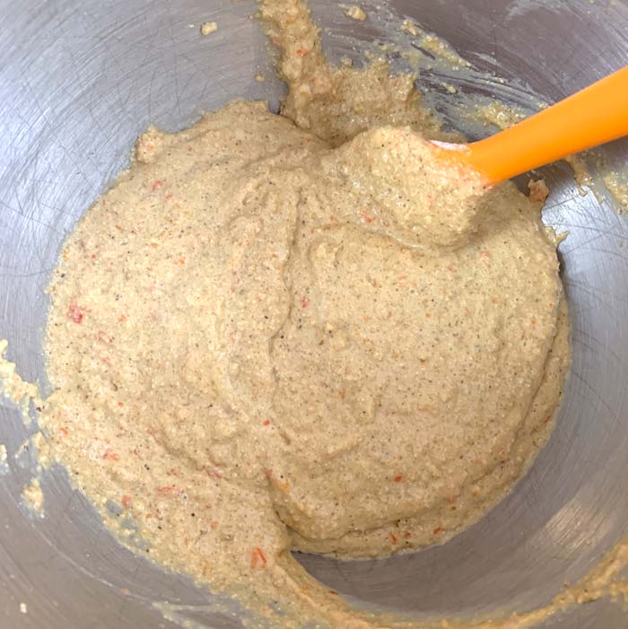 This chestnut cake recipe has a very wet batter. Here's a look at the final consistency once all the ingredients have been incorporated. 