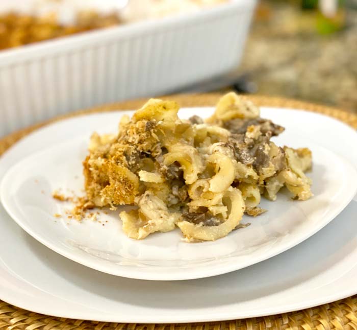Lion's mane mushroom mac and cheese recipe plated.