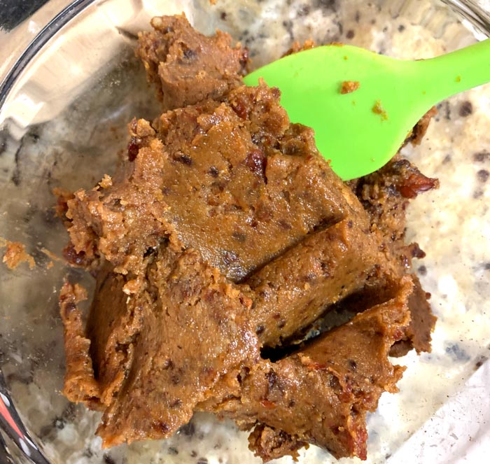 This is the ideal finished consistency of your persimmon ball "badder" when it's ready to be formed into balls.