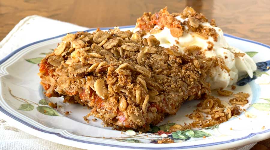 Tyrant Farms' gluten-free persimmon oat crumble.