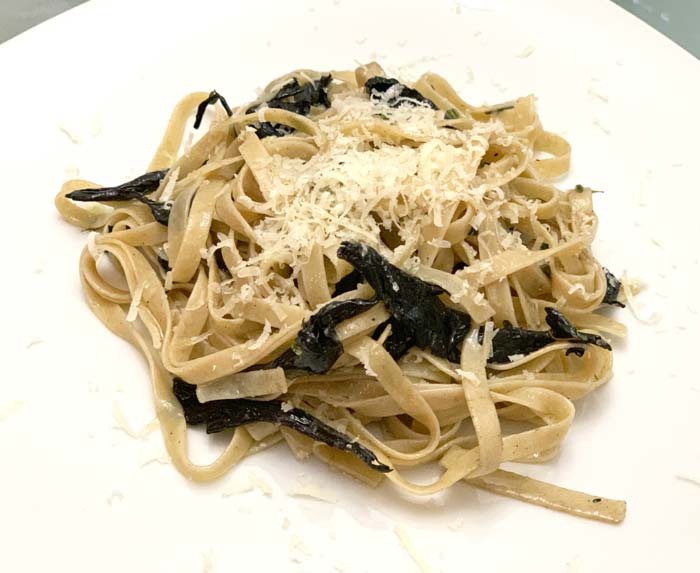 Black trumpet mushrooms pasta recipe