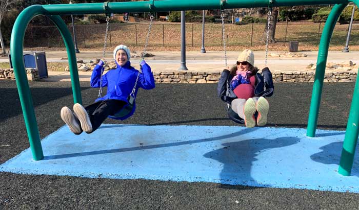 Dr. Aunt Lisa and The Tyrant a couple of days before the birth of Sebastian. 