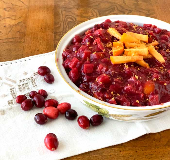 A recipe for sugar-free persimmon cranberry relish. 
